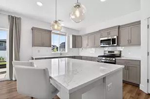 2429 W 2900 N, Farr West, UT 84404 - Photo 11