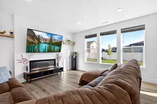 2429 W 2900 N, Farr West, UT 84404 - Photo 15