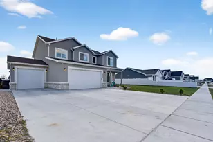 2429 W 2900 N, Farr West, UT 84404 - Photo 1