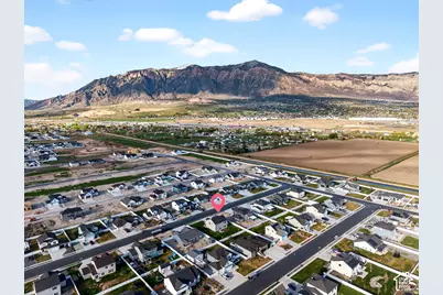2429 W 2900 N, Farr West, UT 84404 - Photo 37
