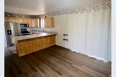 8888 S Renegade Rd, Sandy, UT 84093 - Photo 3