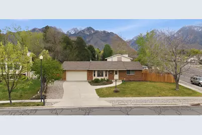 8917 S Powderhorn Dr E, Sandy, UT 84093 - Photo 31