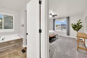 4750 S Dutch Apple Cv W, Taylorsville, UT 84129 - Photo 9