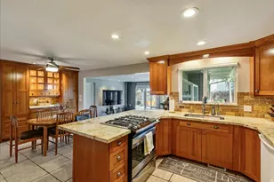 5883 S Homestead Ct E, Murray, UT 84107 - Photo 13