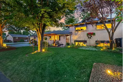 5883 S Homestead Ct E, Murray, UT 84107 - Photo 3