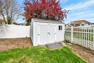 1445 W Silvercreek Dr S, Layton, UT 84041 - Photo 29