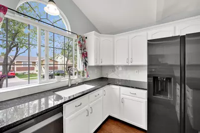 1445 W Silvercreek Dr S, Layton, UT 84041 - Photo 11