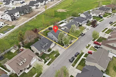 1445 W Silvercreek Dr S, Layton, UT 84041 - Photo 33