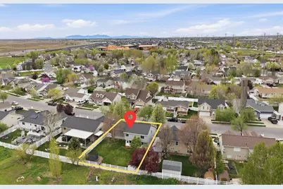 1445 W Silvercreek Dr S, Layton, UT 84041 - Photo 35