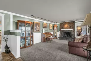 2774 E Willow Wick Dr S, Sandy, UT 84093 - Photo 3