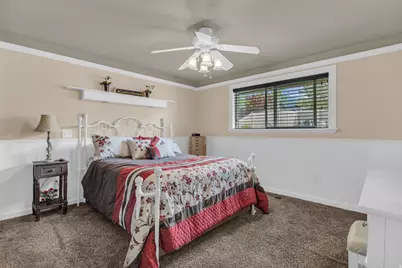 2774 E Willow Wick Dr S, Sandy, UT 84093 - Photo 17