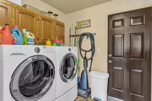 2774 E Willow Wick Dr S, Sandy, UT 84093 - Photo 11