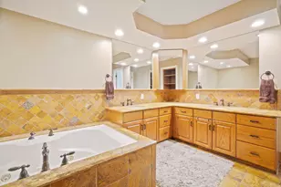 63 W 1750 N, Centerville, UT 84014 - Photo 33