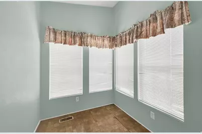 2866 S Hampton Park Dr, West Valley, UT 84119 - Photo 15
