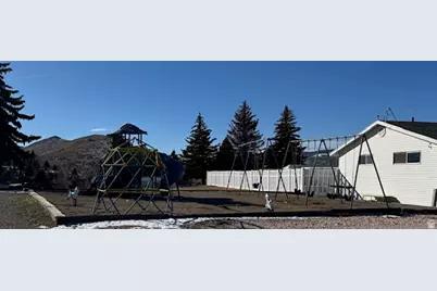 723 E Vanessa Ln, Garden City, UT 84028 - Photo 9