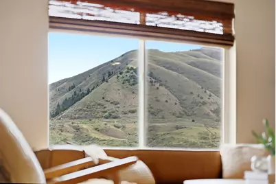 455 S 1580 E, Hyrum, UT 84319 - Photo 9