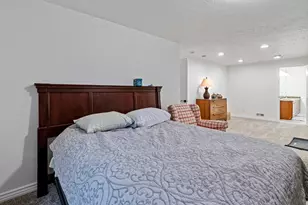 1938 E Vintage Woods Ct S, Holladay, UT 84117 - Photo 31