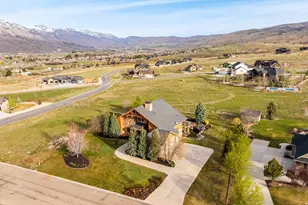 3710 N Foothill Ln, Eden, UT 84310 - Photo 23