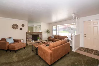 11 E Bonneville Dr, Bountiful, UT 84010 - Photo 5