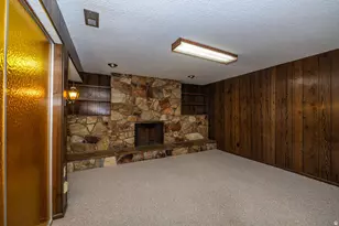 11 E Bonneville Dr, Bountiful, UT 84010 - Photo 27