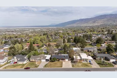 11 E Bonneville Dr, Bountiful, UT 84010 - Photo 49