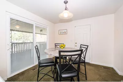 11 E Bonneville Dr, Bountiful, UT 84010 - Photo 15