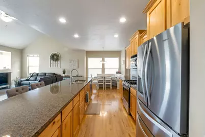 10272 S Eagle Cliff Way, Sandy, UT 84092 - Photo 7