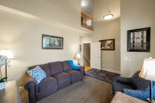 10272 S Eagle Cliff Way, Sandy, UT 84092 - Photo 3