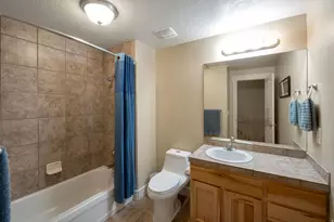 10272 S Eagle Cliff Way, Sandy, UT 84092 - Photo 25