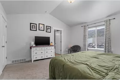 1367 W Fort Rock Dr, Saratoga Springs, UT 84045 - Photo 15