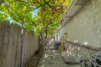 1522 E Amblewood Ln, Holladay, UT 84124 - Photo 55