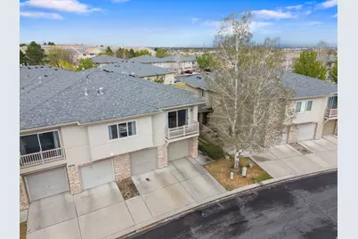 4892 W Aspen Springs Dr, Riverton, UT 84096 - Photo 3