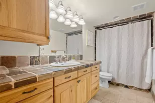 288 S Hillside Dr, Elk Ridge, UT 84651 - Photo 19