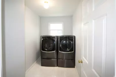 1148 N 550 E, Tooele, UT 84074 - Photo 25