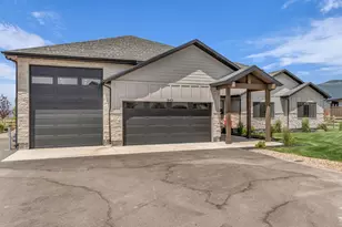 943 Hart Loop, Francis, UT 84036 - Photo 3