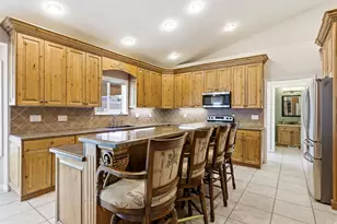 5169 W Rock Ridge Ln, West Jordan, UT 84081 - Photo 17