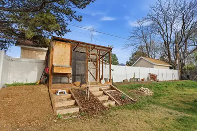 8523 S 1430 E, Sandy, UT 84093 - Photo 33