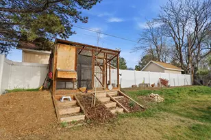 8523 S 1430 E, Sandy, UT 84093 - Photo 33