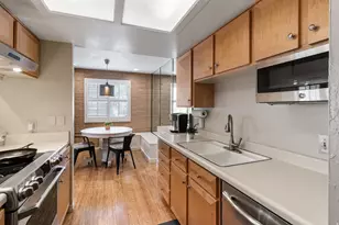 1498 E Foxboro Dr, Salt Lake City, UT 84106 - Photo 7