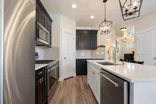 4294 W Nash Ln S, Herriman, UT 84096 - Photo 9