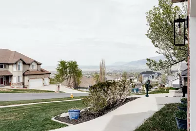 3551 S Huntington Dr, Bountiful, UT 84010 - Photo 3