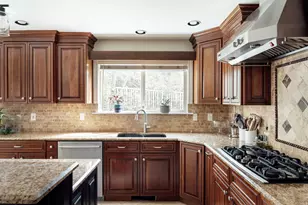 3551 S Huntington Dr, Bountiful, UT 84010 - Photo 11