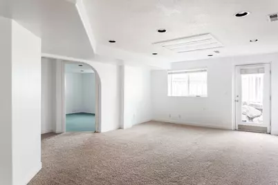 3551 S Huntington Dr, Bountiful, UT 84010 - Photo 23