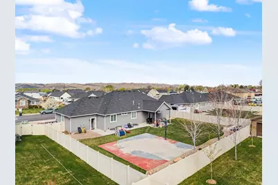 813 S 270 E, Nephi, UT 84648 - Photo 31