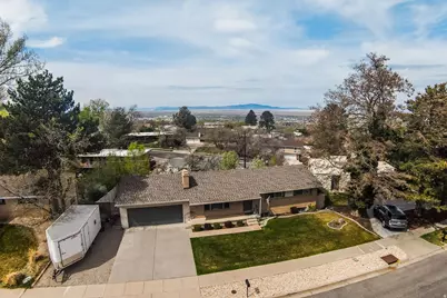 2156 S Elaine Dr, Bountiful, UT 84010 - Photo 37