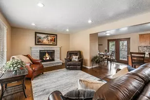 2156 S Elaine Dr, Bountiful, UT 84010 - Photo 3