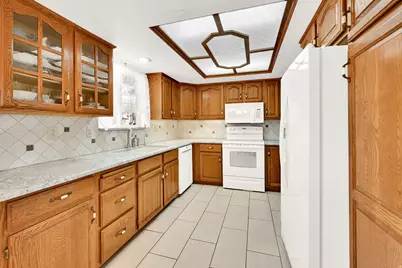 437 E 1200 N, Layton, UT 84041 - Photo 13