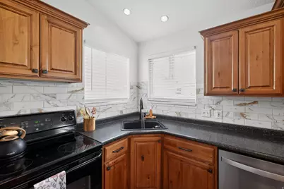 367 E 950 N, Lehi, UT 84043 - Photo 9