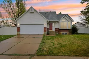 262 W 1850 N, Layton, UT 84041 - Photo 21