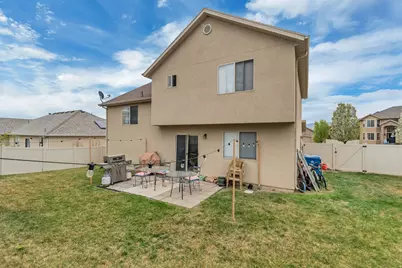 474 W Pumpkin Patch Dr, Saratoga Springs, UT 84045 - Photo 23